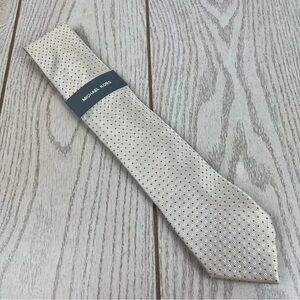 566 - Michael Kors Marbury Neat Tie Camel 240 2MKC24-1002 Silk Blend $69.50